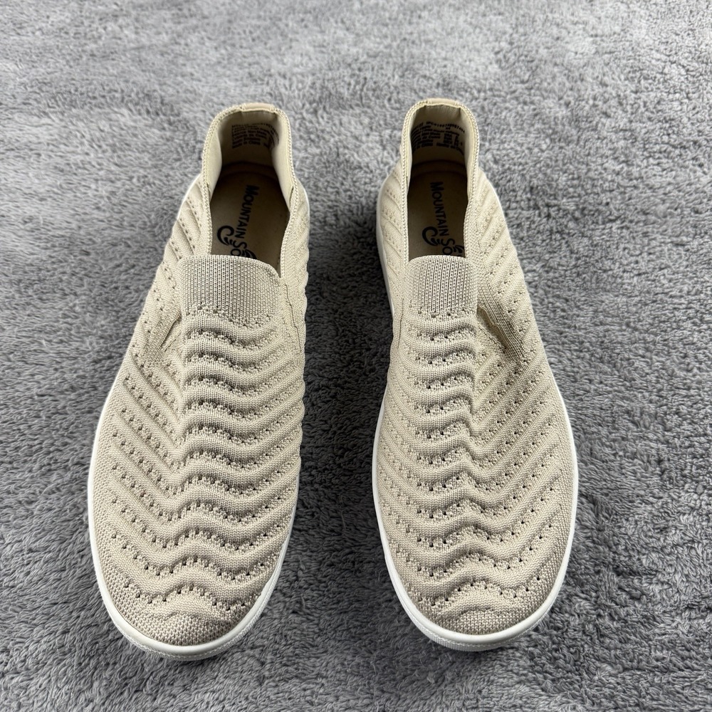 Mountain Sole Knit Slip‎ On Sneaker Womens 8 Medium Beige